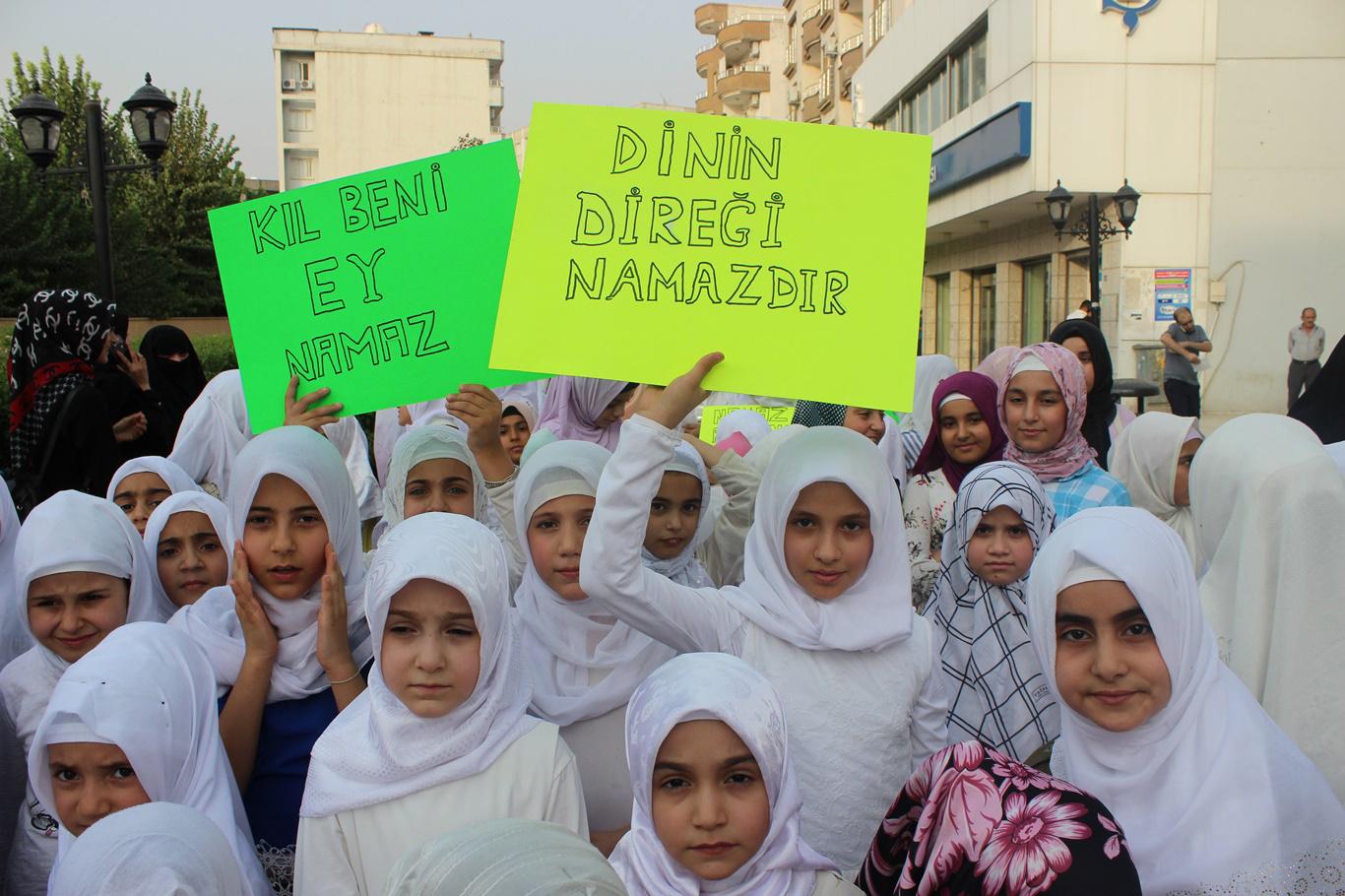 Çocuklar namaz etkinliğinde buluştu
